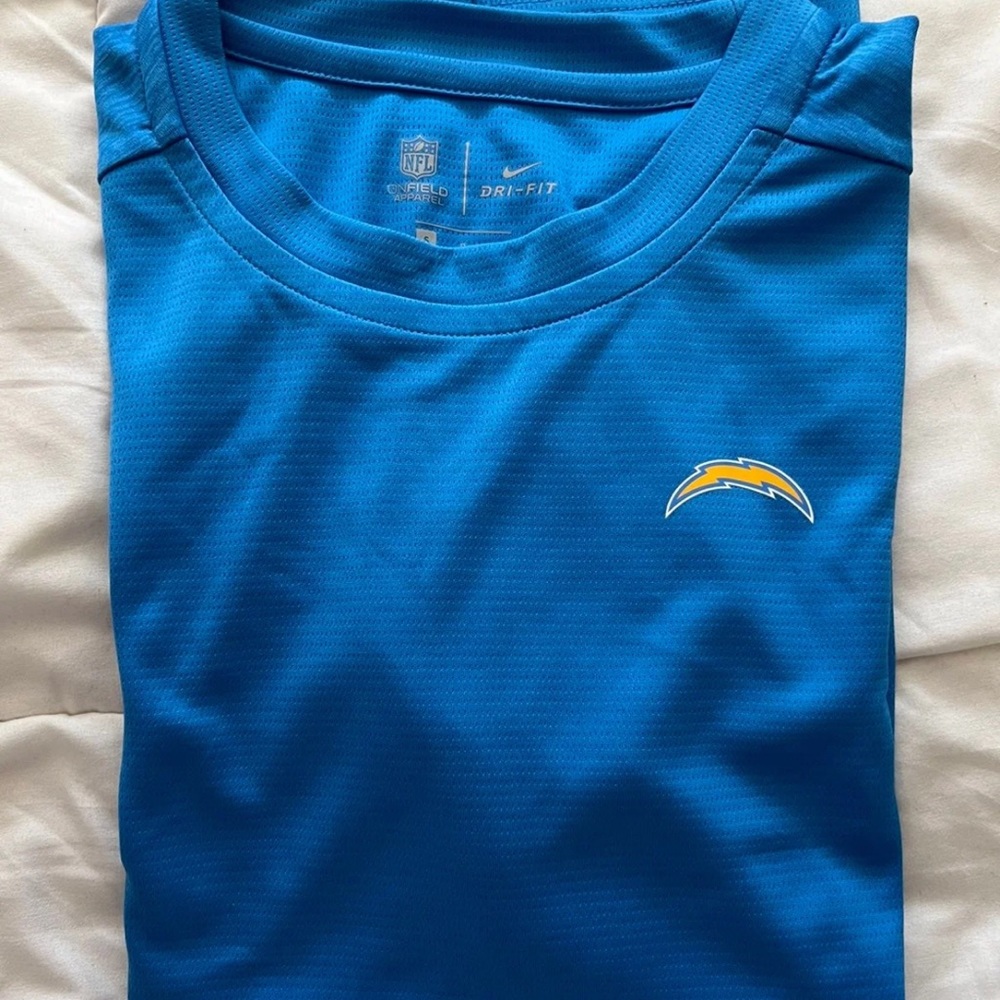 Chargers Nike jersey/shirt